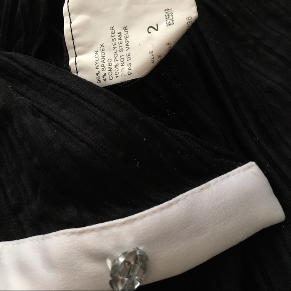 JS collection long sleeved black evening top with white collar and trim buttoned - Picture 8 of 8